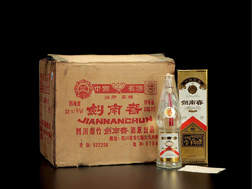 天津回收古老酒现金